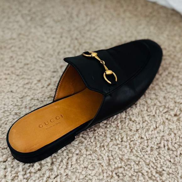 Authentic Gucci Mules. I am re-poshing. Great condition! - Picture 5 of 7